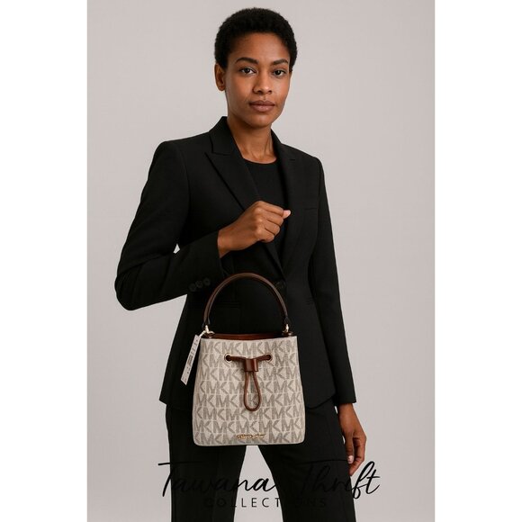 Michael Kors Small Drawstring Bucket Bag Vanilla/Brown Canvas Leather Logo - Picture 10 of 14
